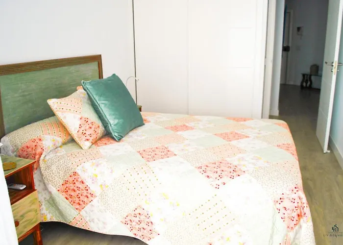 Living4Malaga Reding Superior Apartment